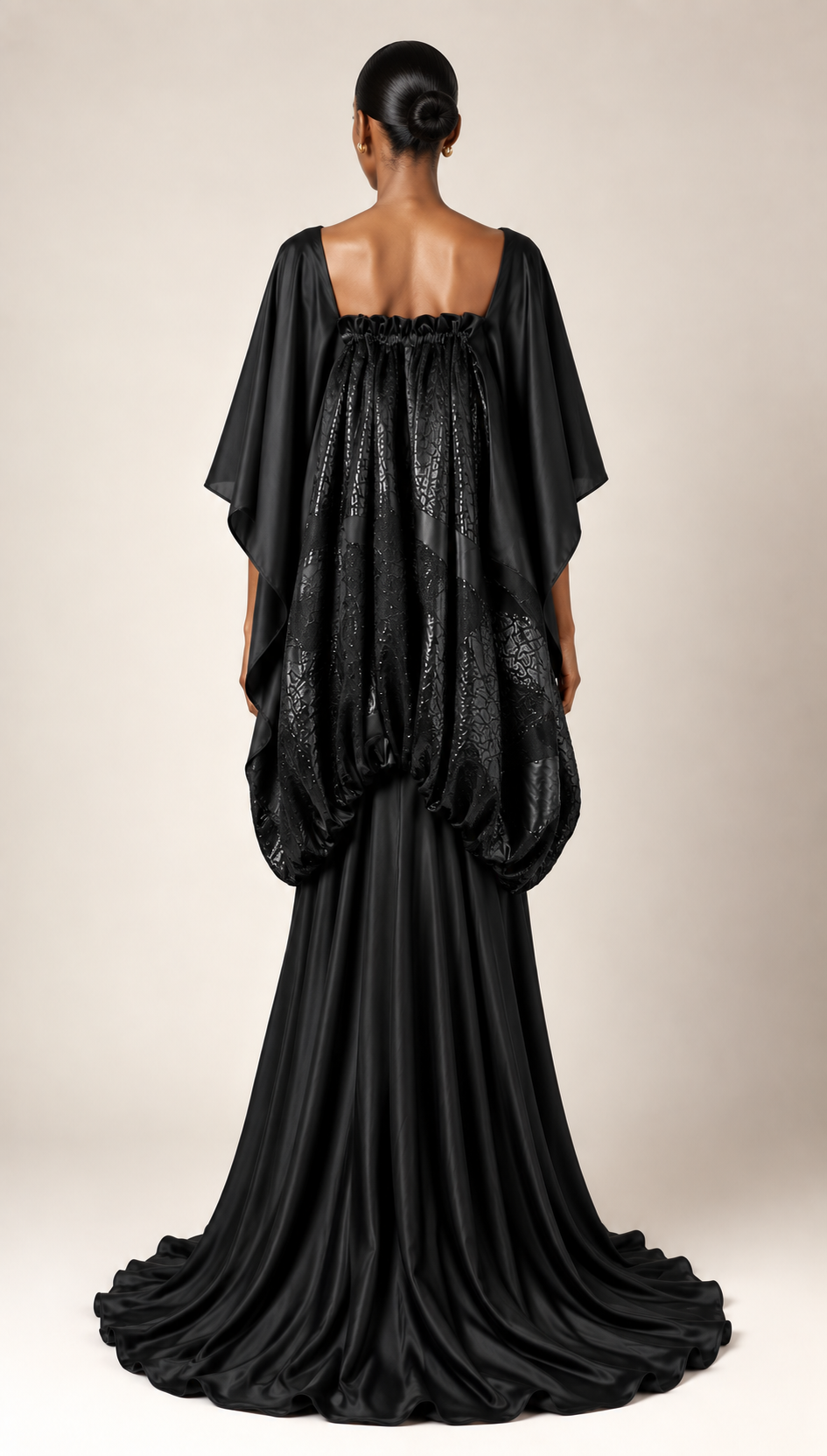 Nduka Kaftan in Black